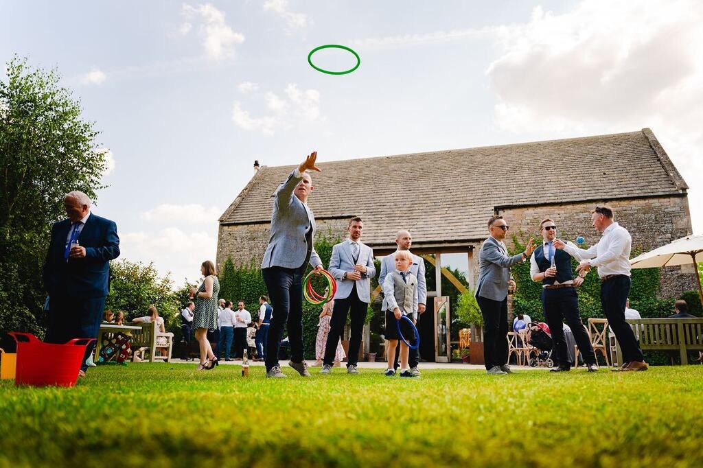Throwback to sunny days at @stonebarnvenue for Kelly and John’s wedding. instagr.am/p/CoYZ7f8tEUr/