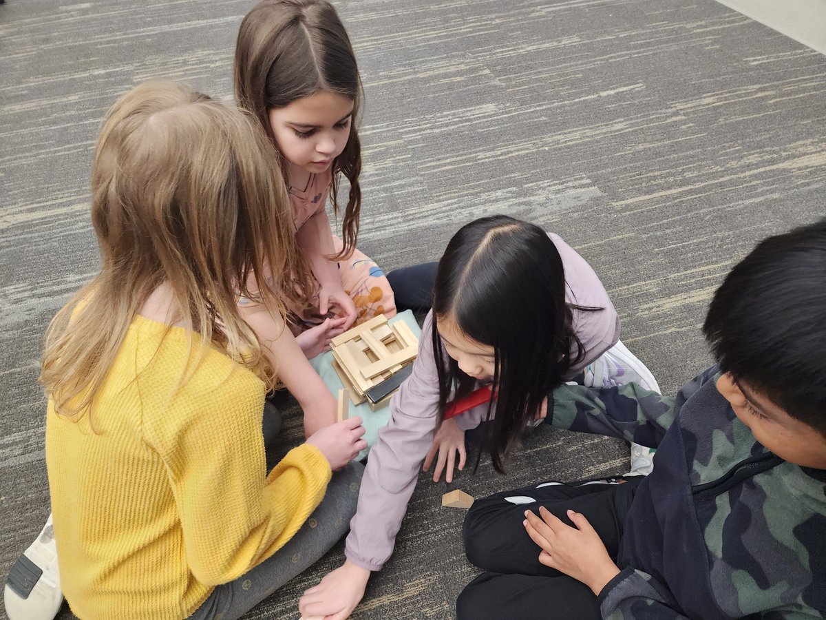 Ms. Lozano tweet media