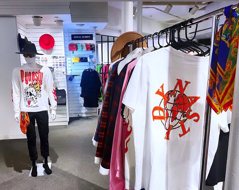 DynastycoUS's tweet photo. Come Shop with us @bogosplit in the Copley Mall  @copleyplacema !! 🌊🏆🏁🚨

Monday - Saturday: 11am- 7pm 
Sunday : 12pm-6pm 

Also see what Items are now on our Winter Sale ❄️👀

#DynastyGlasses 
#DynastyClothes 
#DynastySweater 
#DynastyJackets 
#ShopDynasty 

🏆🏆🏆🏁🏁🏁 https://t.co/4ISsc1f6ve