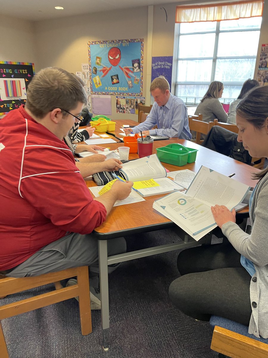 MsMitchell04's tweet photo. Learning never ends! Teachers are a few chapters into their newest book study, Shifting The Balance! #scienceofreading @csfhotdogs #hotdogexcellence #SOR https://t.co/giHnzsb4uW