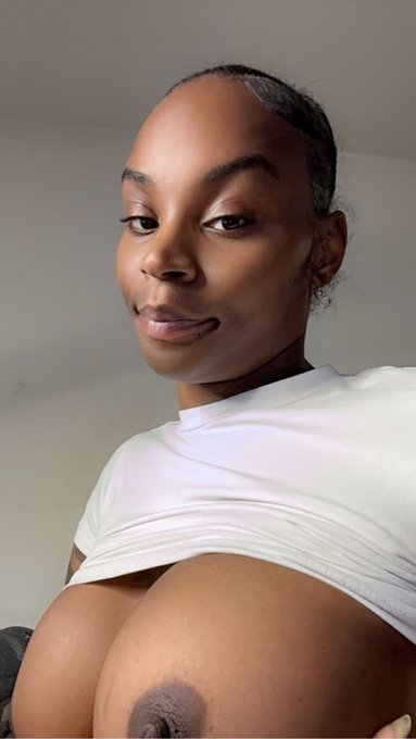 Happy Titty Tuesday 🍪🍪 https://t.co/PWuXlqRUdJ