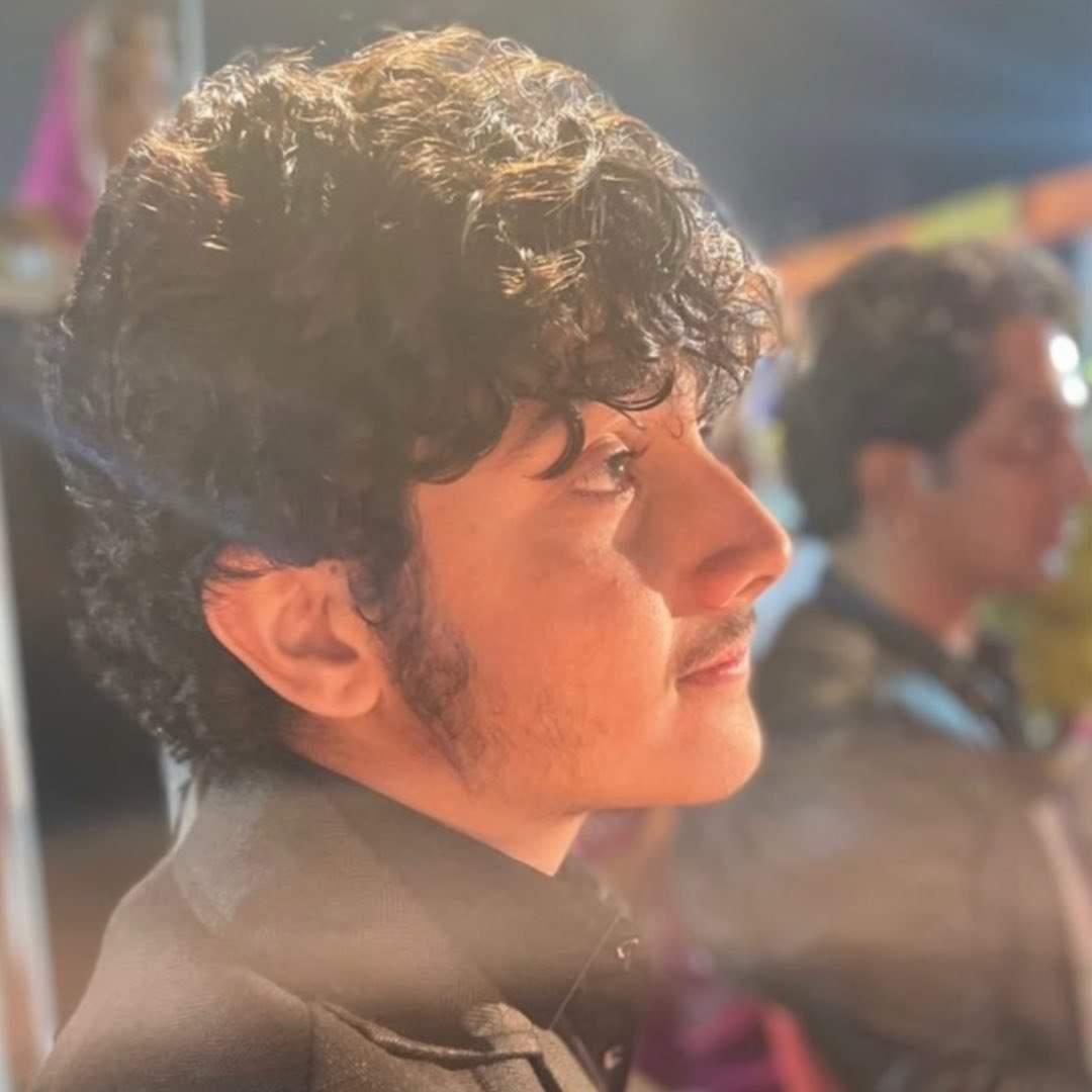 shivamgudha's tweet photo. मिट जाऊँ तेरी दमक से में वो साज नहीं ..
किसी के डर से छोड़ दूँ मैदान मै वो बाज़ नहीं…! https://t.co/uzNhVaOUiz