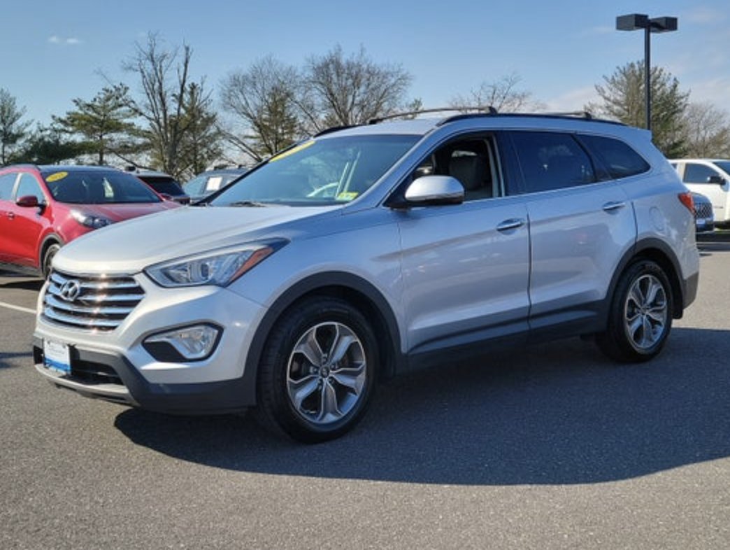 Experience this Pre-Owned 2014 #Hyundai #SantaFe Limited! 🙌 Deep Tinted Glass, Heated Front Bucket Seats, Push Button Start & MORE.

#preownedvehicle #usedvehicle #usedcar #preowned #preownedcar #marltonnj #marltonusedcars

burnsbuickgmc.com/used-Marlton-2…