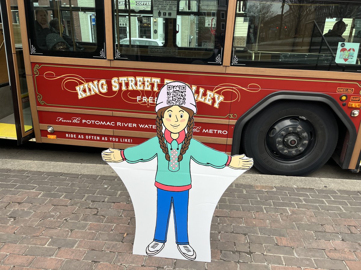 MadisonPLazas's tweet photo. #FlatSasha and I explored Old Town today to spread the word about the critical needs of orphans in Ukraine. You can too! 

Visit: https://t.co/lAKR4A8vdm 
@Kidsave_Intl https://t.co/n3zeC6Vy95