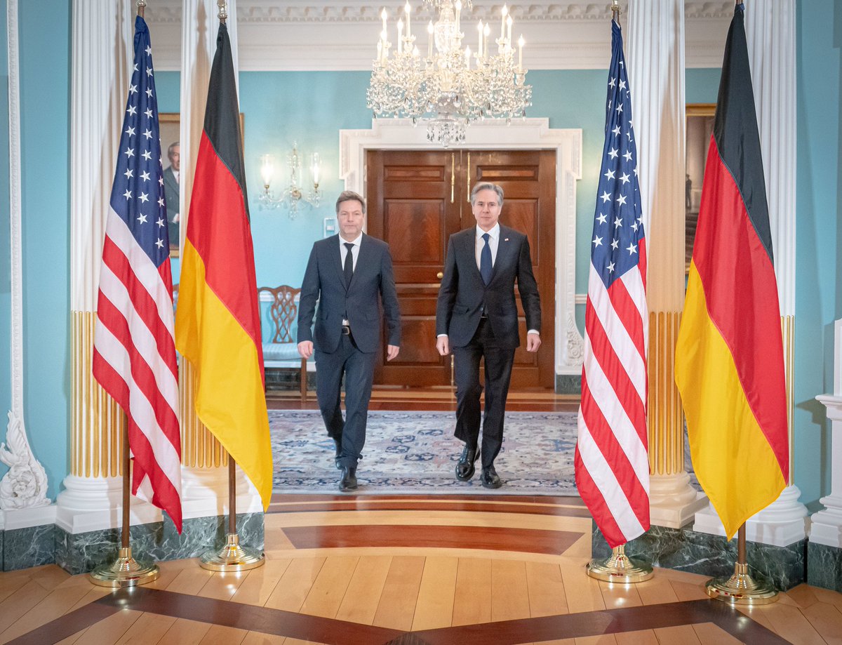 SecBlinken's tweet photo. Met German Vice Chancellor @BMWK Robert Habeck today in Washington. Germany has made remarkable progress shifting away from Russian energy and supporting the people of Ukraine. Transatlantic cooperation is vital for prosperity and to meet global energy and climate challenges. https://t.co/gDDmUctbiS