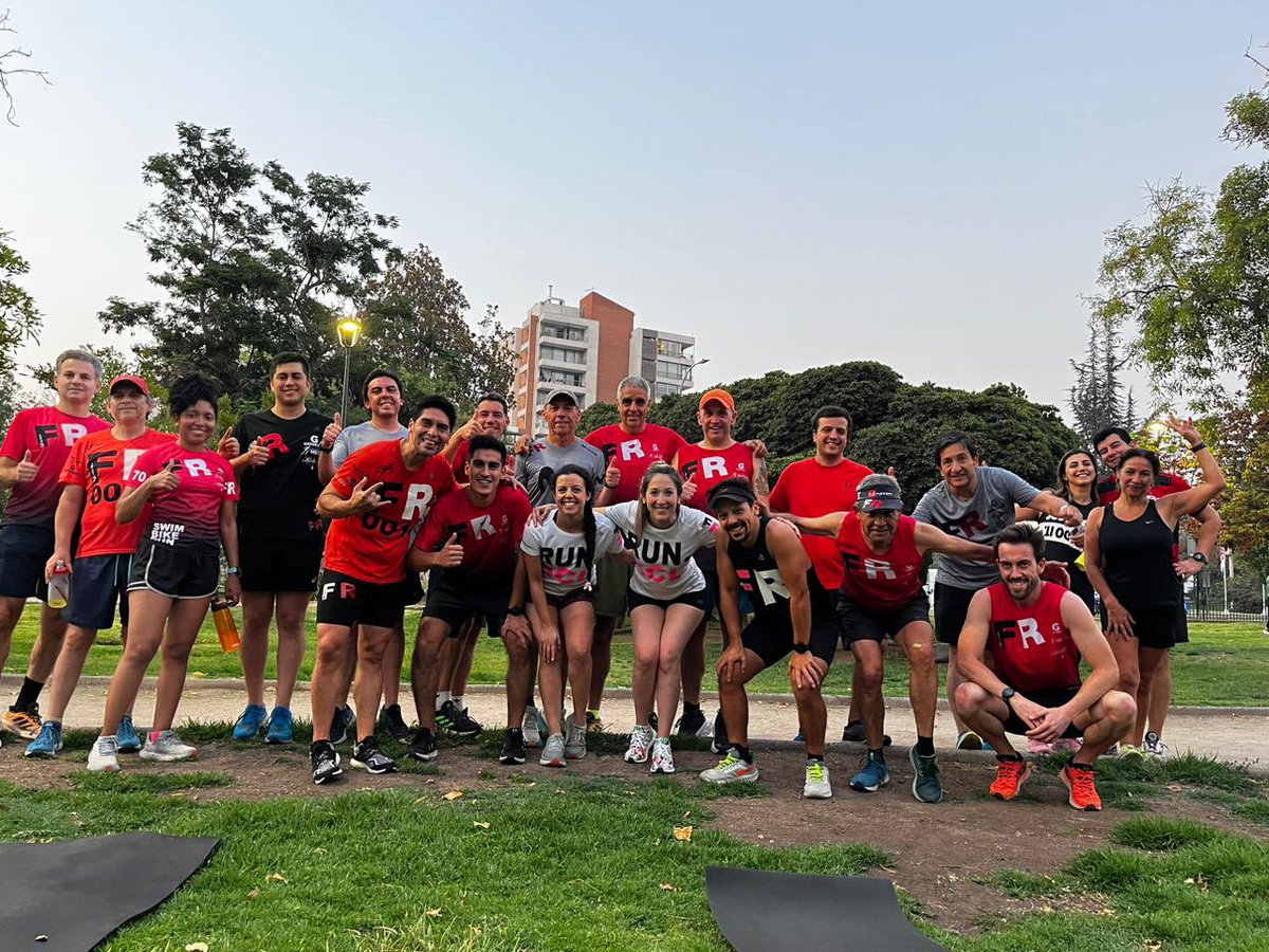 FullRunners's tweet photo. La alegría de hacer deporte juntos 🤩 #fullrunners https://t.co/L3b1HcXZLs