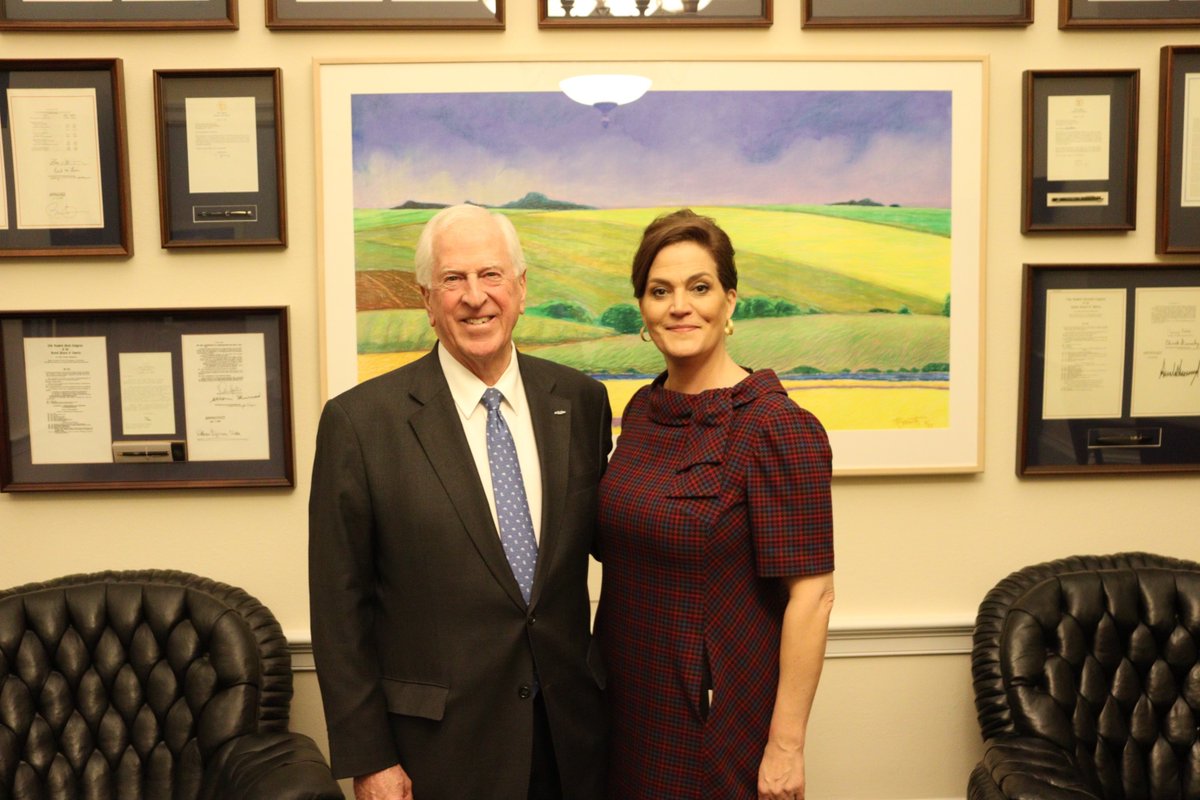 Great to have <a href="/AfterTheFireUSA/">After the Fire USA</a> CEO @JenGrayThompson in Washington as my guest to the SOTU.

Fire survivors deserve to have their voices heard about the struggle to recover, &amp; I am honored to be able to uplift this fight w/ Jennifer representing the fire survivors in our district.