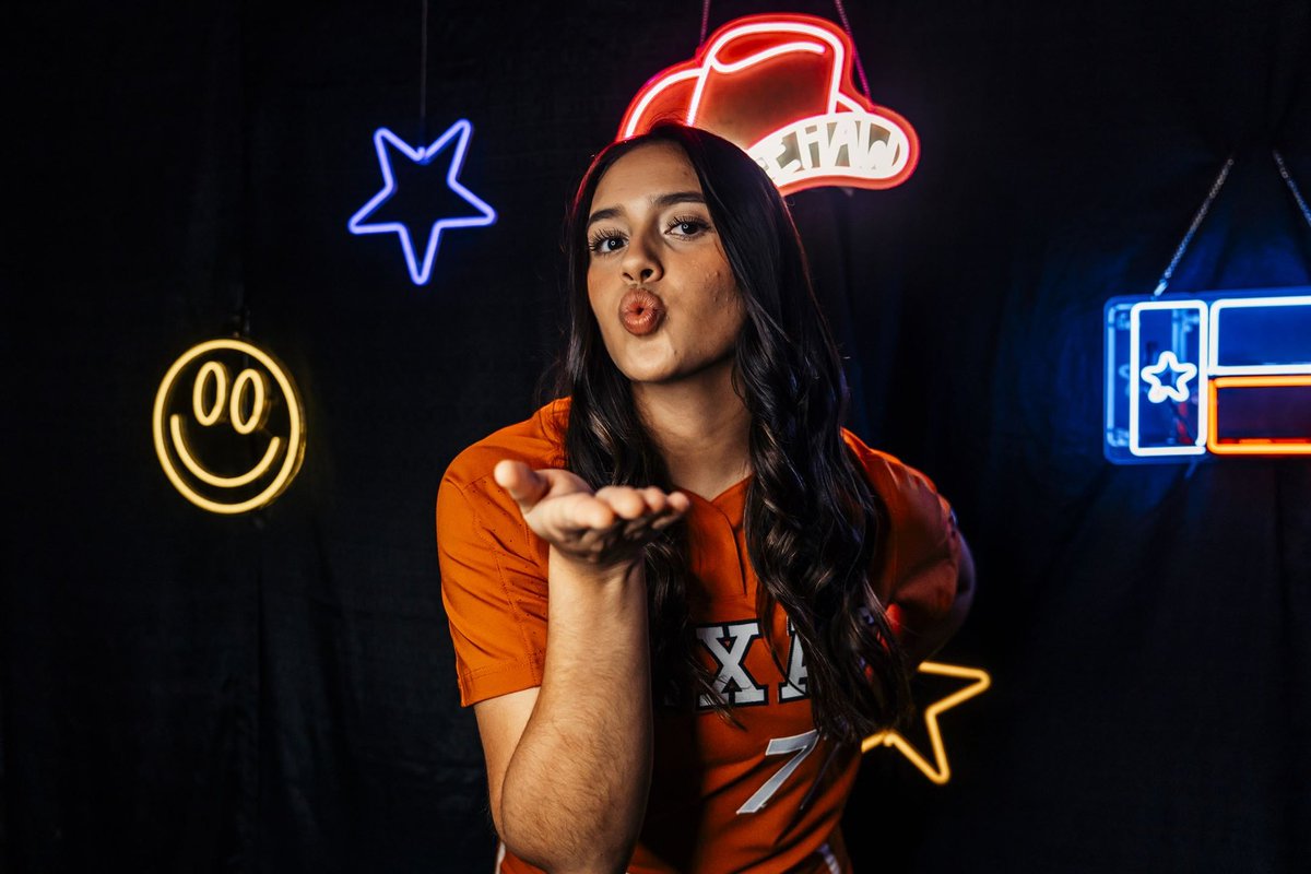 happy game week, who’s ready??? 🤘🏽