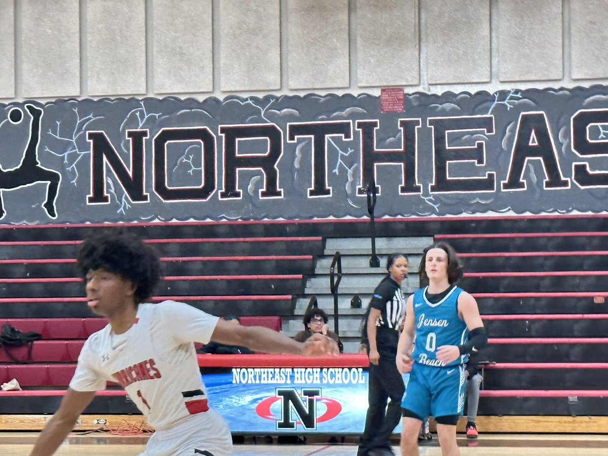 NHS_Magnet's tweet photo. Final score: 62-41! Way to go Hurricane Basketball! Great game against Jensen Beach HS in the quarterfinals! So proud of the players & Coach Sapp. #GoCanes #CanthidethatHurricanepride #swagcheck #hurricanesbasketball https://t.co/1eYvK4d8xr
