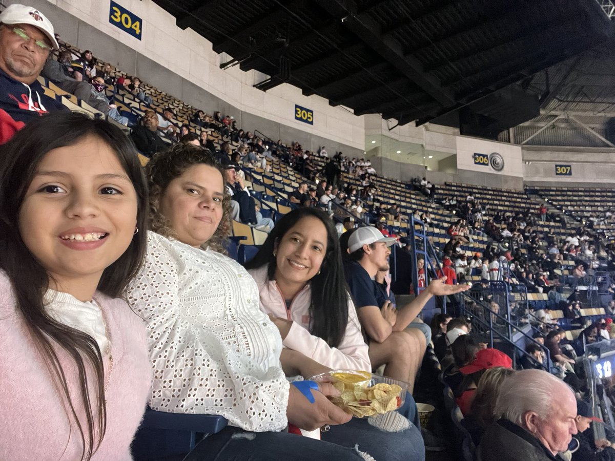 Majito_FA's tweet photo. #PelicansGameday https://t.co/lG9Fxnipdn