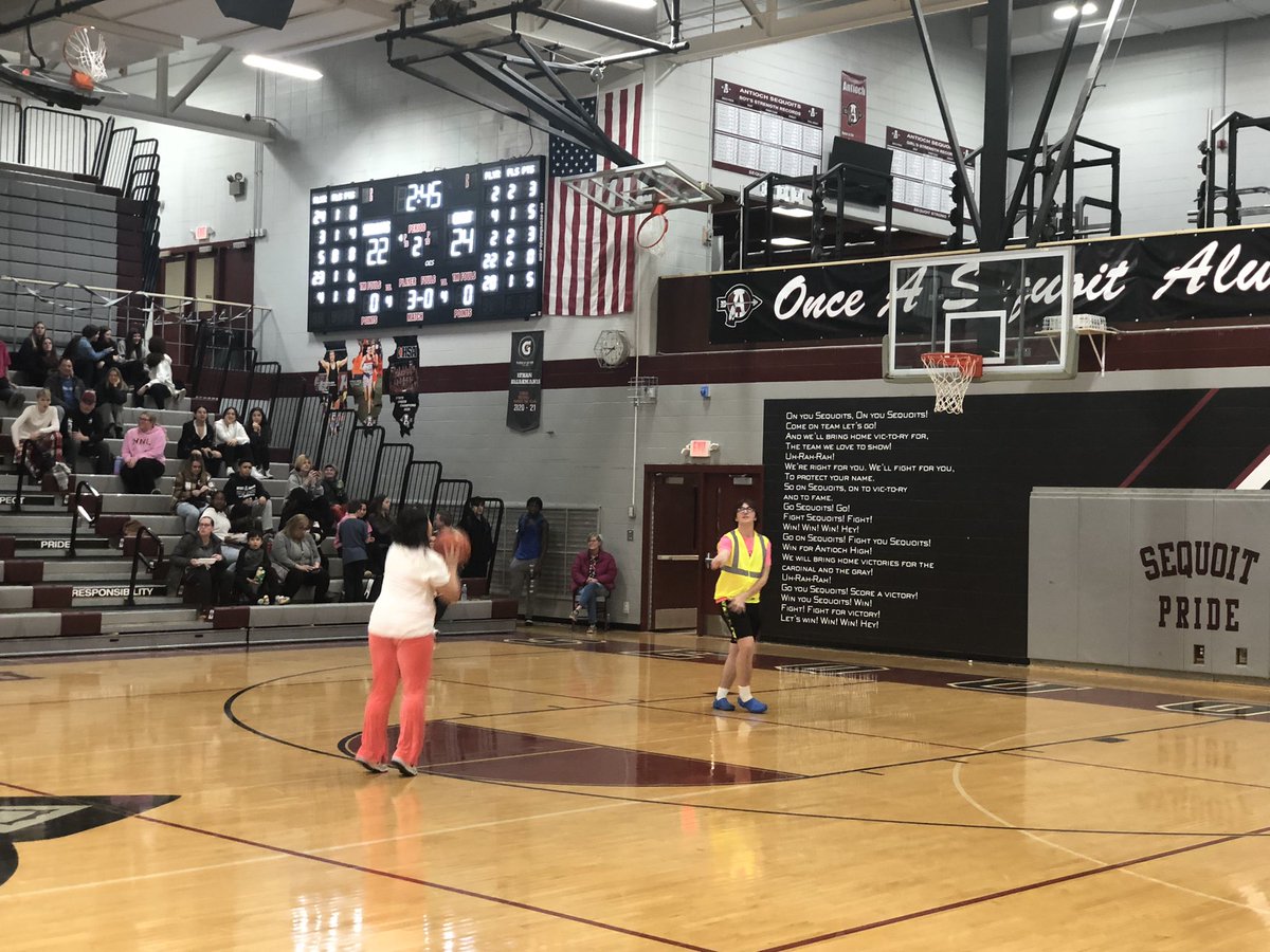 Sequoit Softball tweet media