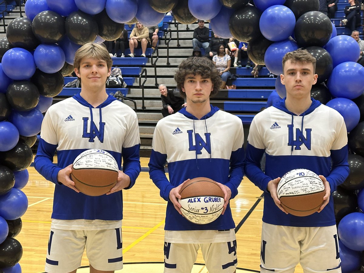 ACHS_MBB's tweet photo. Your @hoopklip final 

Lake Norman 87
South Iredell 47

📸 @colecallaway24 17p 
📸 @joshhyatess 15p
📸 @hendersonwill0 13p 
📸 @FynnHales 7p

Senior Night Win!

Next 🆙, at Mooresville Fri 2/10

@Gm4Sports @LNHS_Athletics https://t.co/Ldf40i50kh