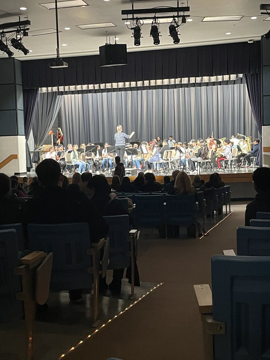 Mr_Kasman's tweet photo. Great job by the Blue and Yellow Bands tonight! It’s amazing how much progress the 6th graders have made since August! @MrsManningMusic @Mrs_Friend_MMS @LCPS_Mercer https://t.co/ER4snO7qVx