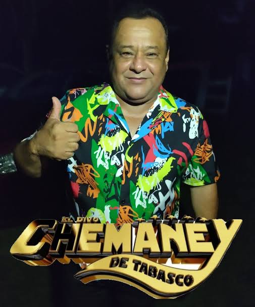BetoRiveraGil's tweet photo. Comité Organizador de la Feria ocasiona un conflicto familiar, #Chemaney se agandalla con la Imposición de Bandas y deja fuera a #KarmitoJr Cuentan los vecinos que los gritos e insultos se escuchaban en todo Circuito de Guelatao. https://t.co/HjEVyIlXjM