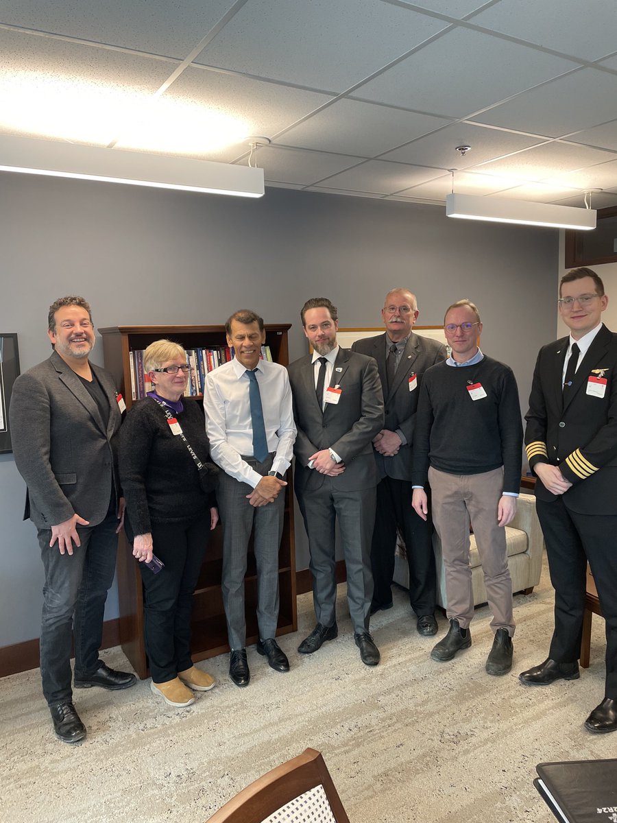 Craig_McDowell's tweet photo. Great day of lobbying at the Canadian Labour Congress lobby #canlab #clc #ufcw https://t.co/Vr7ryQUyo9