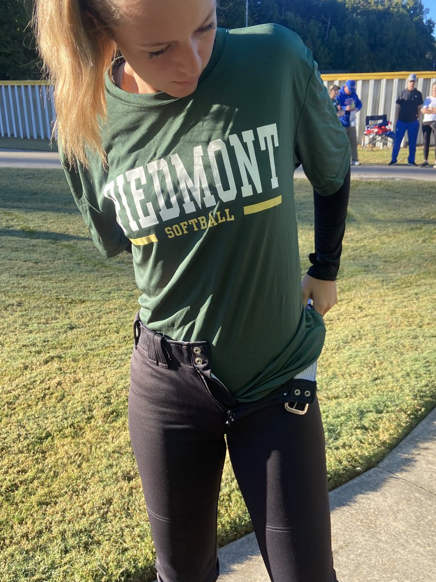 miabeth08's tweet photo. I am beyond excited and honored to announce I will be continuing my academic and softball career at Piedmont University! Thank you to my family, friends, and coaches who have offered their love and support throughout my softball career. 💚🤍#golions @PiedmontSB https://t.co/nXGQOABte8