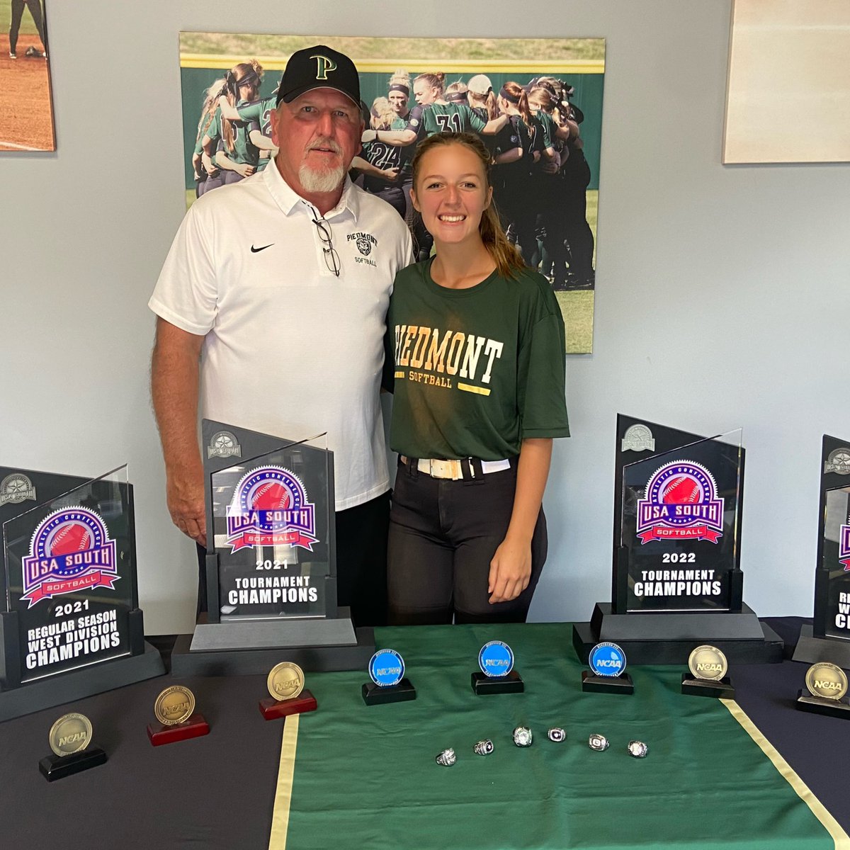 miabeth08's tweet photo. I am beyond excited and honored to announce I will be continuing my academic and softball career at Piedmont University! Thank you to my family, friends, and coaches who have offered their love and support throughout my softball career. 💚🤍#golions @PiedmontSB https://t.co/nXGQOABte8