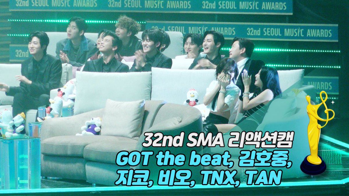 sportsseoul1's tweet photo. [제32회 서울가요대상 SMA 리액션캠] 멜로망스(MeloMance) '사랑인가 봐' Reaction

-> https://t.co/s0hijoSib3

#멜로망스 #사랑인가봐 #GOTthebeat #김호중 #지코 #비오 #TNX #TAN
#서울가요대상 #kpop #seoulmusicawards #SMA
#갓더비트 #ZICO #KimHojoong
#리액션캠 #reactioncam https://t.co/9XgbYzSJxc