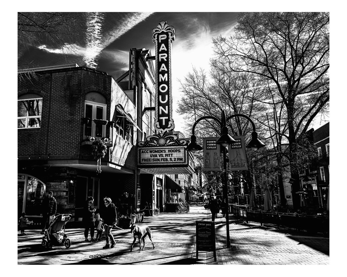 wesszabo's tweet photo. Downtown Cville…

#charlottesville #bnwphotography #streetphotography #LeicaQ2 https://t.co/oKEwA5xKkc
