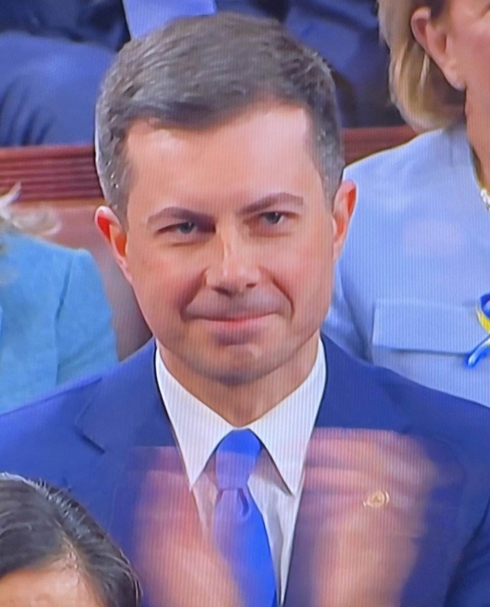 dutchessprim-on-twitter-find-someone-who-looks-at-you-with-this