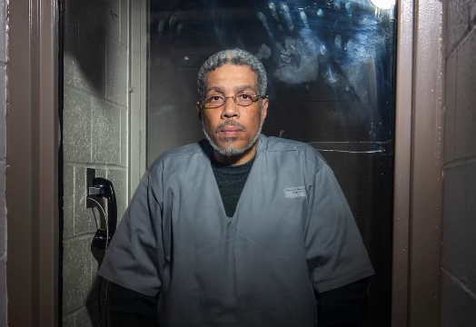 RepCori's tweet photo. As @POTUS gives his State of the Union speech, we mourn Raheem Taylor, who was just executed by the State of Missouri despite a credible case of innocence.

Missouri—and every single official that could have stopped this but didn't—failed him. We must #AbolishtheDeathPenalty https://t.co/IKOI0nph8D