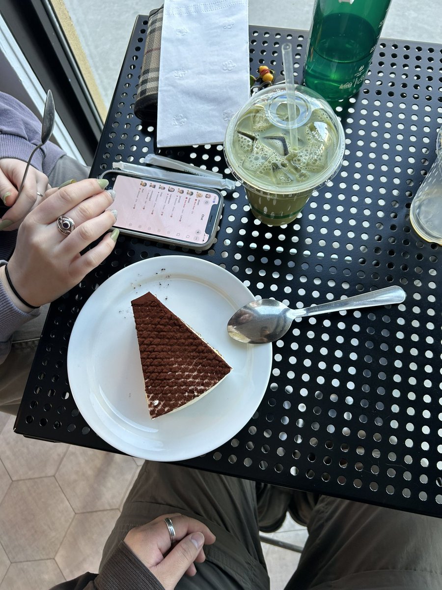ChomasJannah's tweet photo. More coffee dates this year 😌 #yyc https://t.co/yrwkDaZBWu