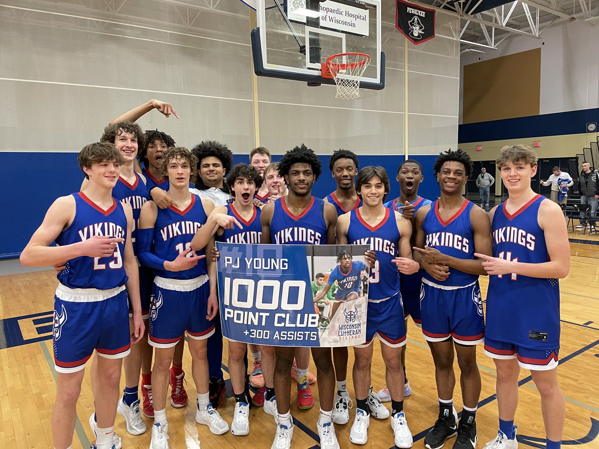 WiscoBB's tweet image. Our all-time assists leader has joined the 1️⃣0️⃣0️⃣0️⃣ point club! Congratulations to Prentice Young for passing the milestone in tonight’s win at New Berlin West!