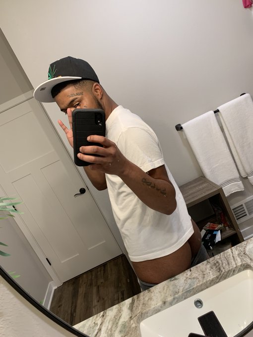 I Gotta Lil Pretty Booty🥰😋😩 https://t.co/B3iSZVF4hy<a href="/tag/retweet"class="tags"><span>#retweet</span></a>