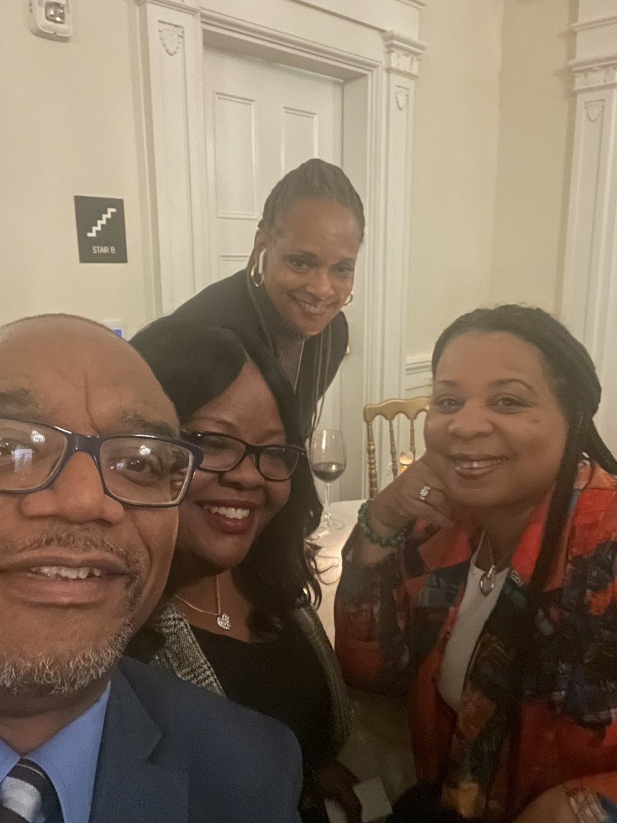 repnichols's tweet photo. The Governor’s Reception reminds me that I am so blessed to serve in the great state of IL. I took selfies with my colleagues to remember the moment. Also happy birthday Speaker @repchriswelch 🎉🎊
#RepNichols
#GovernorsReception
#GeneralSession
#wedothework https://t.co/CJuii8yzVi