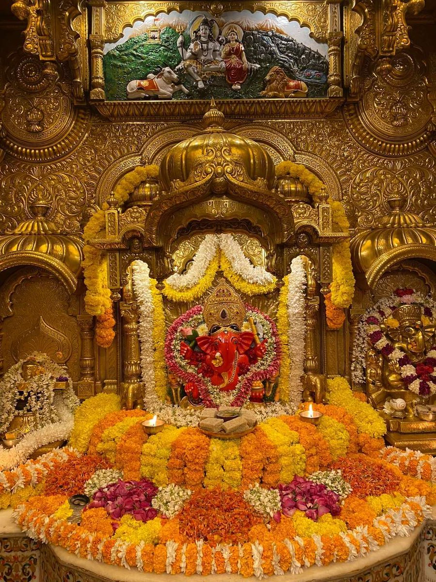 banke_shri's tweet photo. जय श्री सिद्धिविनायक ❤️🙏 https://t.co/aQYYmNyu9f