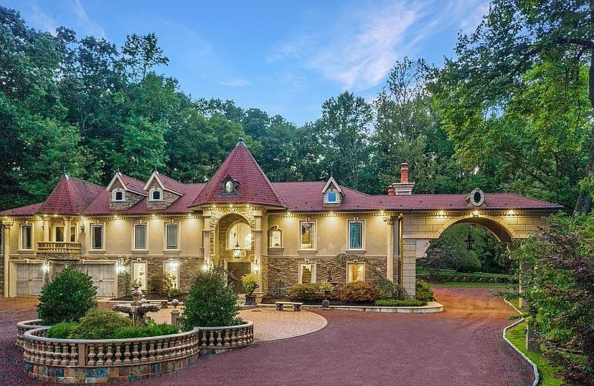 jdcowley_'s tweet photo. a moment of silence for the 8th wonder of the world #RHONJ https://t.co/pNXGSo66iV