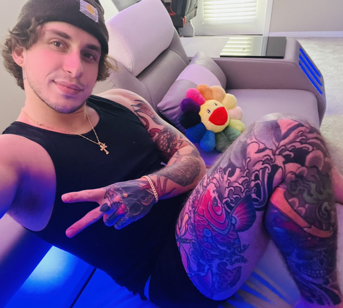 Chris Rail on Twitter "😈🫶"