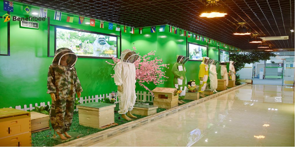 szbenefitbee's tweet image. We have a wide variety of beekeeping tools and gear for sale!
√ The price is right
√Quality guaranteed
√Give you a one-stop shopping experience
What are you still hesitating about? Come and order now!
#beekeeping #beekeepers #beekeepingtools #beekeepingequipment #benefitbee