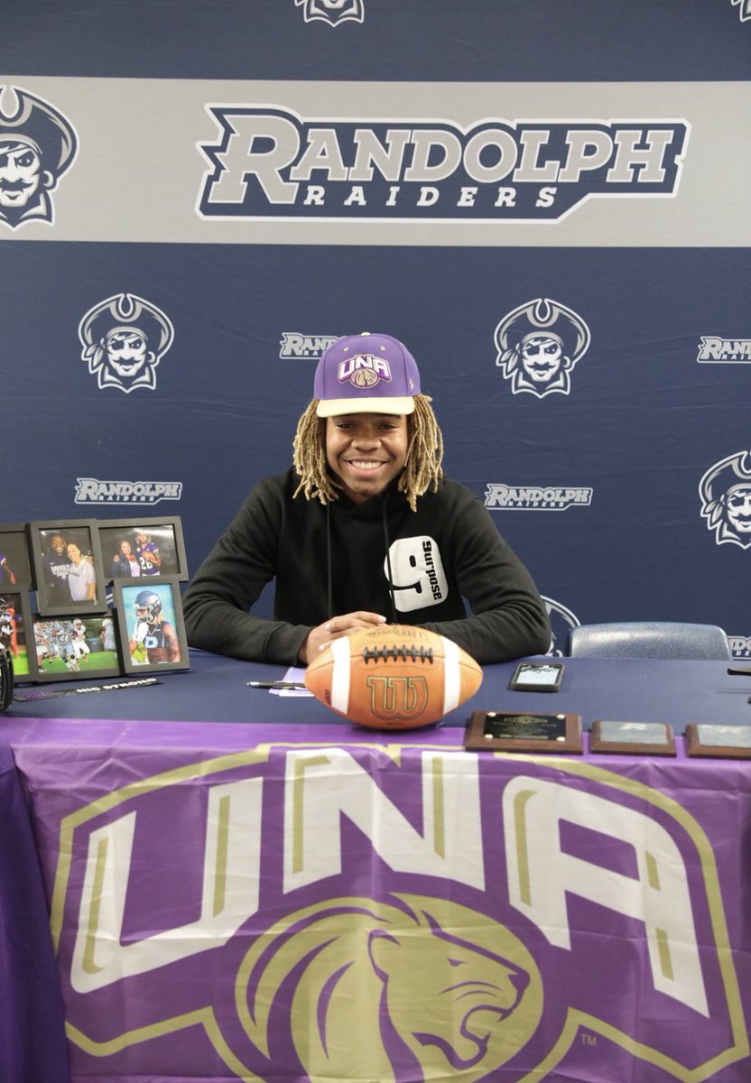 Coach_DLloyd's tweet photo. So proud of @TheNicStrong on signing with @UNAFootball! Worked his tail off to get here. #BuiltDifferent #RaiseTheR #RestoreTheRoar @BrentDearmon @CoachCruce @Coach_Carbine https://t.co/bjylmjyliV