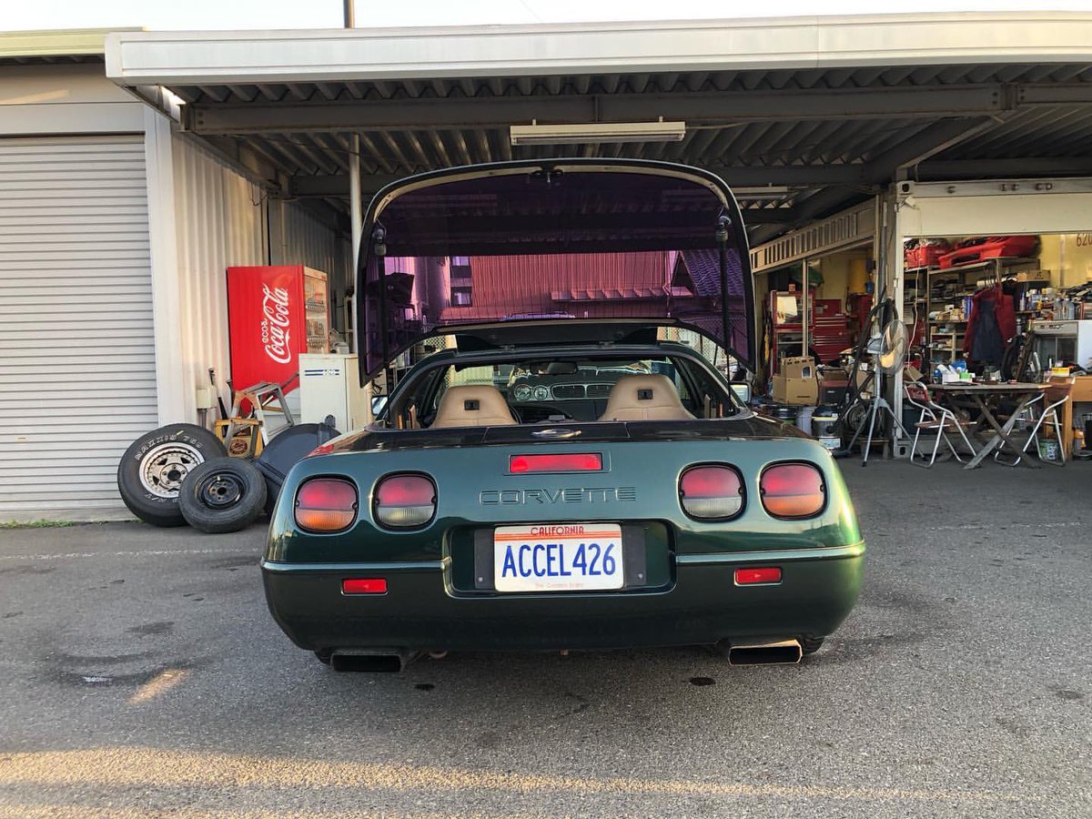 accelerator426's tweet photo. FOR SALE💥
1995🇺🇸コルベットC4
D車,LT1,走行63800km🔥
#chevroletcorvette #corvette #corvettec4 #corvettestingray #americanmuscle #racing #hotcars #musclecars #dreamcar #roadracing 
#アメ車 #daytona #fyp #v8 #c4 #race #green #chevrolet #コルベット #yanase #dealer https://t.co/oKDPZ5qBNY