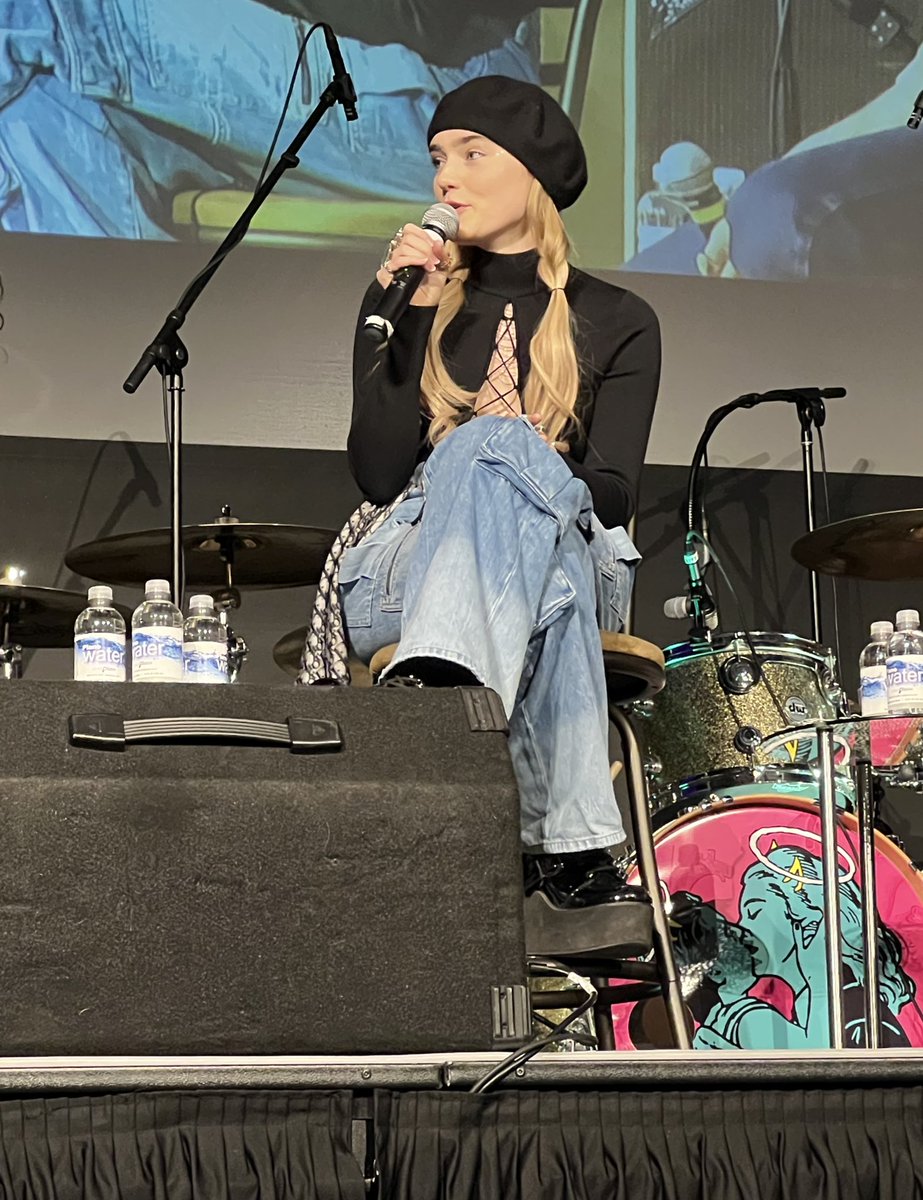 Queen_Kat's tweet photo. She is super adorable too ☺️
#MegDonnelly #TheWinchesters #SPNDAL #SPNDallas https://t.co/FpsdfRJc6O