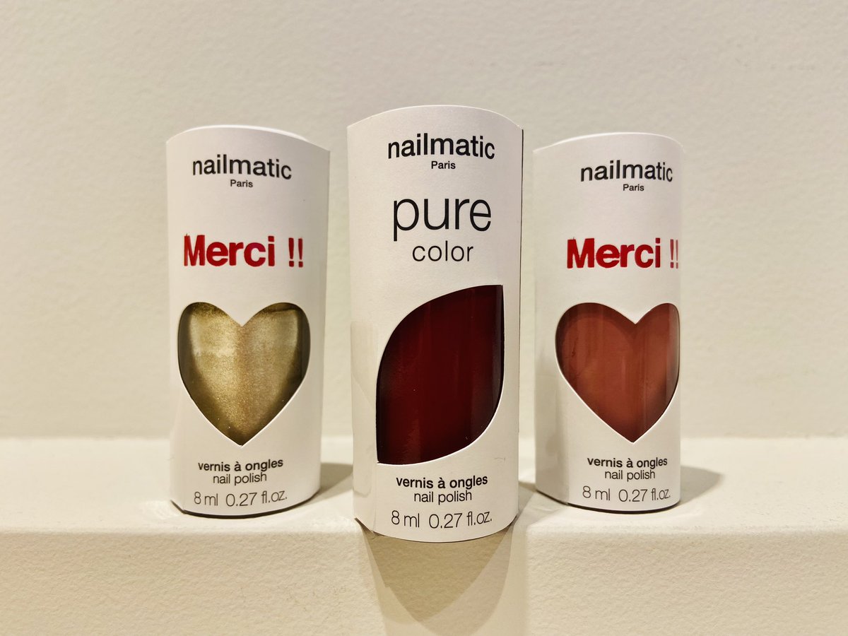 ES_Shibuya_SS's tweet photo. バレンタインデーはすぐそこ💕

 #nailmatic  でチョコを渡すその手まで素敵にしちゃいましょ💅🍫✨

可愛いパッケージは逆バレンタインのプレゼントにもピッタリ😉

カラー展開も豊富ですので、ぜひお店でチェックしてみてください！👀

 #EthicalSEA   #エシカルシー  #バレンタインデー https://t.co/iEvgijcLSN