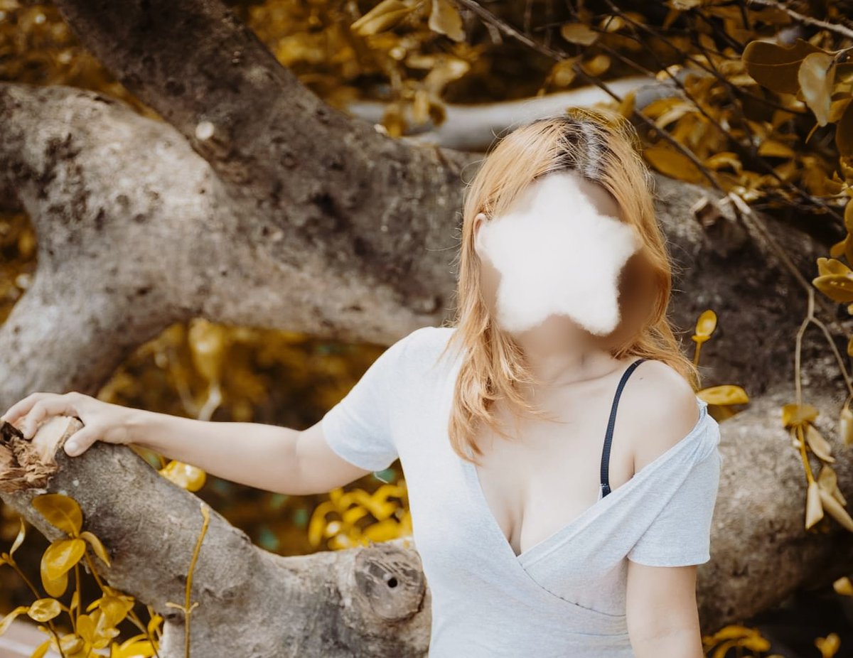 ปิดห้องลับแล้วนะคะ  หลังจากลองเล่นสนุกๆ  แต่พอเล่นไปแล้วไม่สนุกอย่างที่คิด ต้องคิดคอนเทนต์ ต้องถ่ายรูป  ต้องหาชุดsexy  ต้องแต่งรูป ต้องตัดคลิป บลาๆๆๆ 
ไม่เหมาะกับแม่ลูกสามอย่างดรีมจริงๆ    มีเวลาก็เข้ามาอ่อยแบบเดิมดีกว่า  สบายใจดีค่ะ  ถ้ามีเวลาจะมาลงep9/ep10 ให้อ่านเล่นกันนะคะ