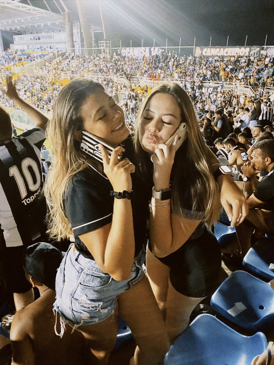 melinamunizz's tweet photo. aquela ligação lá… 📞🏏🐈👐🏼
@Isabel_Andradee https://t.co/oTm865SU1b