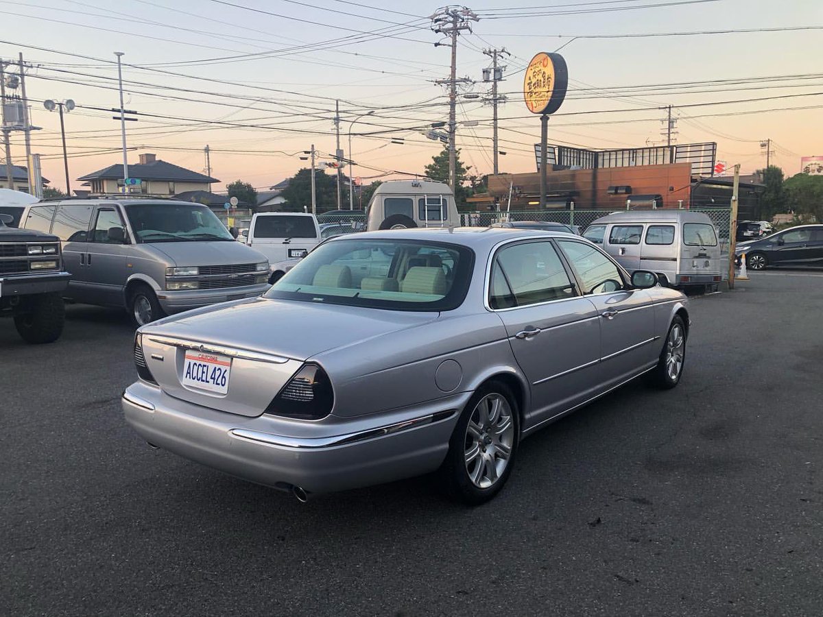 accelerator426's tweet photo. FOR SALE💥
2004🇬🇧ジャガーXJ8-L
D車,2オーナー,ロングボディ,4200cc,走行37812km,取説,整備手帳,記録簿,検5/11
#jaguar #xj6 #long #ジャガー #sedan #vipcar #cars #car #carporn #carinstagram #carphotography #tomica #inglez #daimler #w6 #executive #セダン #ownersclub #wales #charles https://t.co/xagpmmG9bG