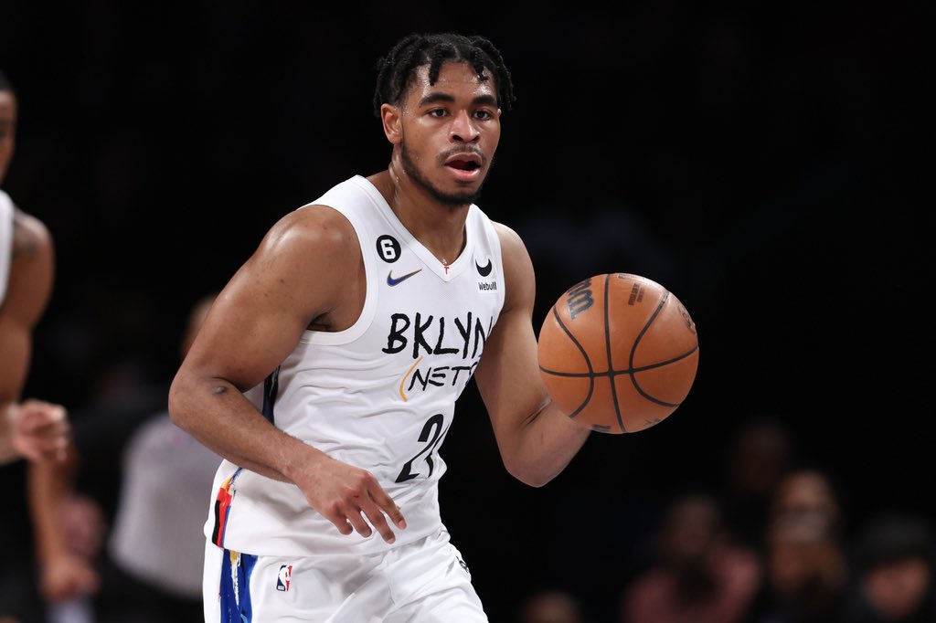 CAM THOMAS TONIGHT: 

43 POINTS 
5 REBOUNDS 
3 ASSISTS 

Last 3 games: 
43 PTS - 5 REB - 3 AST (tonight) 
47 PTS - 4 REB - 3 AST
44 PTS - 5 REB - 5 AST

Cam is the youngest player in NBA history to score 40 points in three straight games 🤯