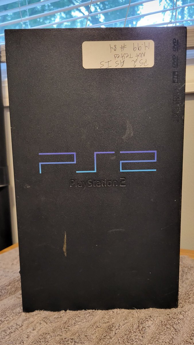 DeltaDriveGames's tweet image. It's amazing what a little soap and water can do #PlayStation #retrogames #retrogamer #ps2 #restoration