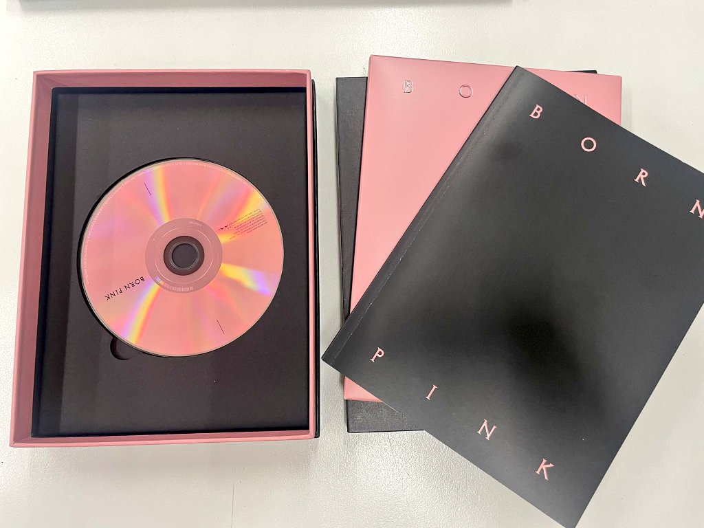herebutgone_'s tweet photo. Born Pink Album GA

✨ RT
✨ Follow @verymariaa @moffiemonzter @WOTISNFT
✨ Comment your fave BLACKPINK song

Ends 7 days
Good luck! 🍀 https://t.co/zEc9HzgTbW