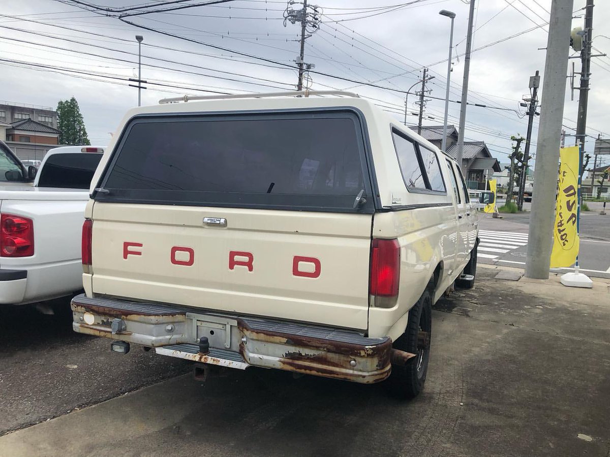 accelerator426's tweet photo. FOR SALE💥
1990🇺🇸F350 カスタム クルーキャブロング
2WD,乗車定員6人,シェル(STOCK-LAND),ベッドライナー(ALL-STAR)
なんと長さ635cm🔥 
#ford #fordf350 #f350 #heavyduty #truck #truckporn #trucklife #trucks #truckin #アメ車 #allstar #heavyduty #stockland #camping #fieldstyle #crewcab https://t.co/kR0pL2m7Z5