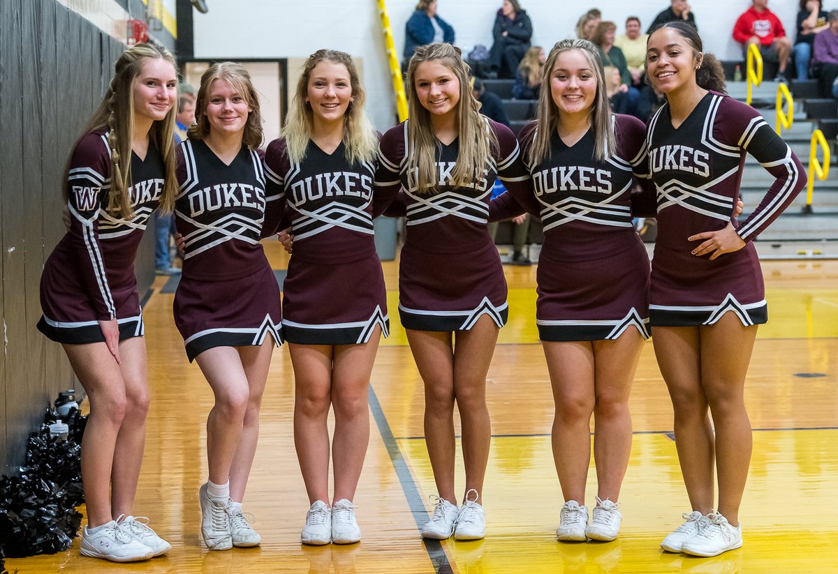 Wellington Cheerleaders and a few special guests at Black River tonight. <a href="/jaclynpaige9/">Jaclyn Krakomperger</a> <a href="/mckennasolk/">mckenna💫</a> <a href="/oliviar86219332/">olivia ramirez</a> <a href="/JoyceStallard23/">Joyce Stallard</a>