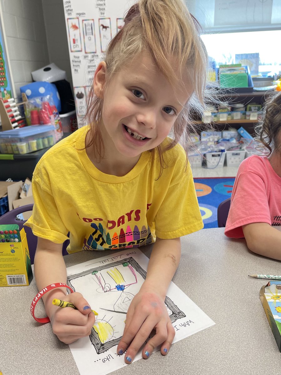 KSin1st's tweet photo. 100th day teamwork and learning fun.  How many licks does it take to get to the center of that lollipop?  Way more than 100 we discovered! ⁦@WESpolarbears⁩ https://t.co/cQsKR0MzHR