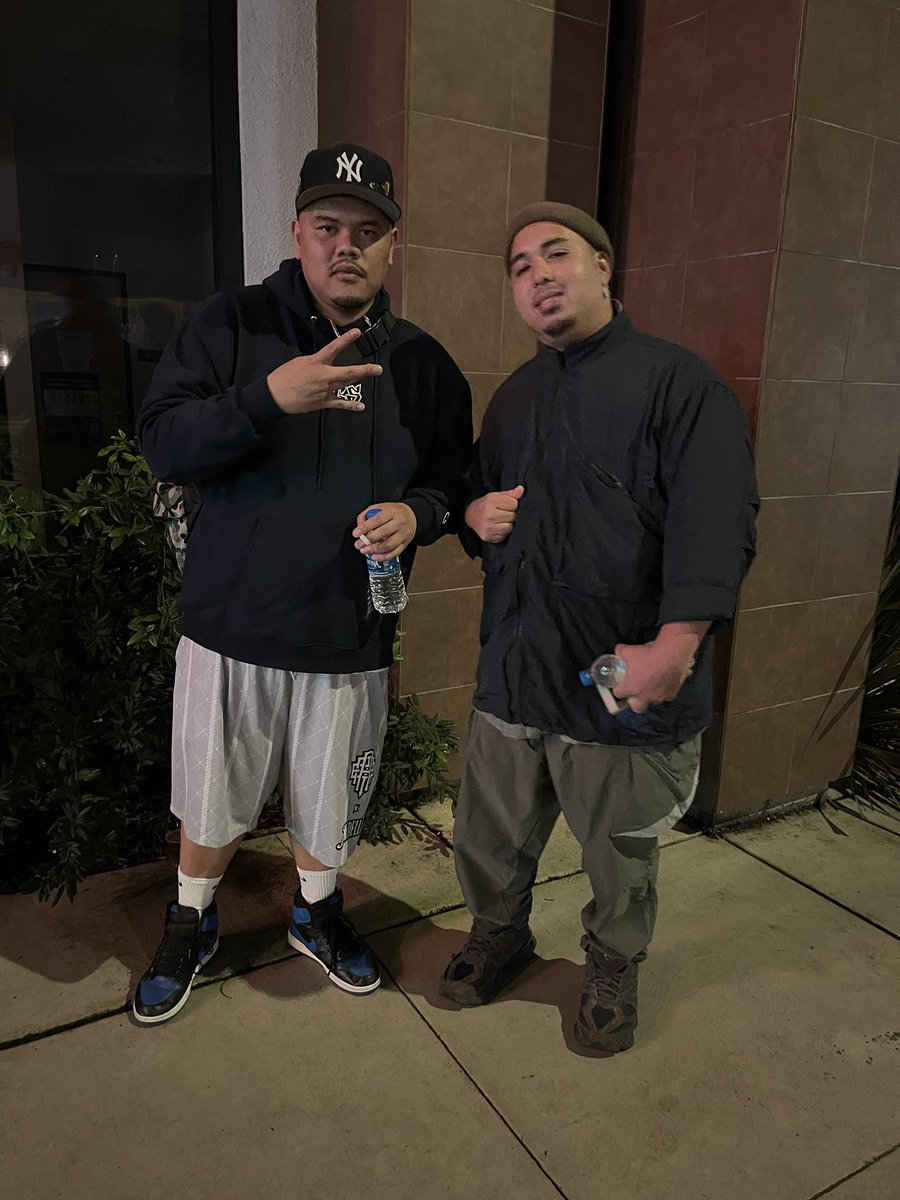 Lechon James tweet media