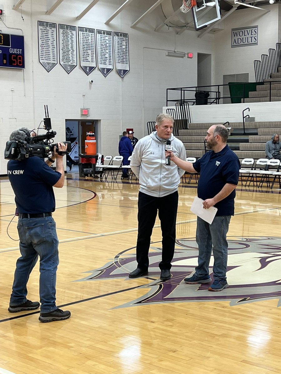 jbaumbs's tweet photo. What a great night! Celebrating our awesome teachers and staff, capped of with victories for all three levels!@WYOMBB @whs_wolves https://t.co/e65scUj46p