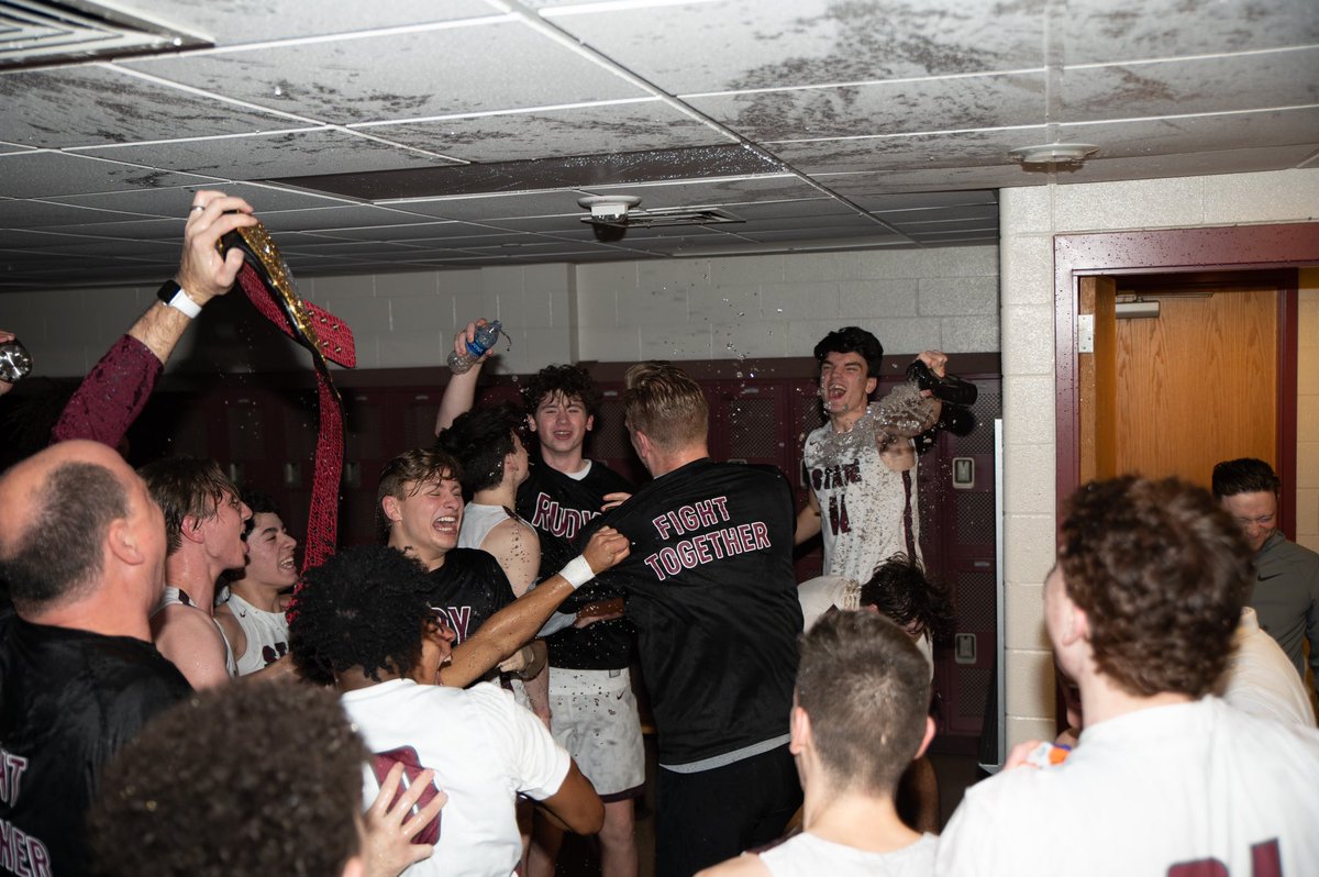 StateHighHoops's tweet photo. MID. PENN. DIVISION. CHAMPS. 
#GoState https://t.co/DDUtpL9VNT