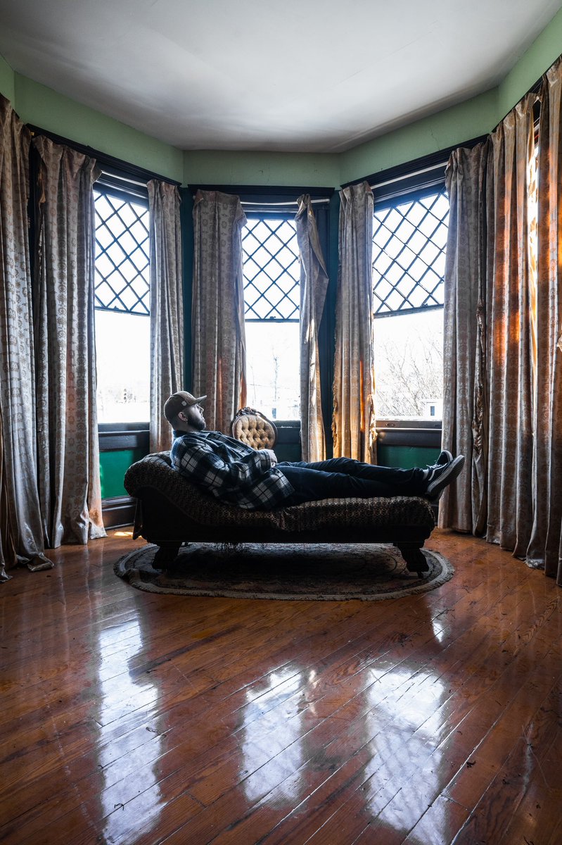 Therapist room in an abandoned Victorian Mansion